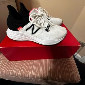 New Balance Fresh Foam Roav Running Shoes